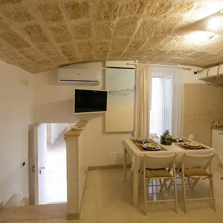 Pietralisa 33 - Charming In Old Town Apartment